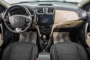 Седан Renault Logan 2014 года, 599000 рублей, Барнаул