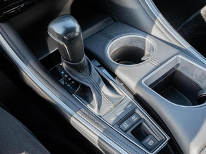 Седан Toyota Avalon 2023 года, 4570000 рублей, Краснодар