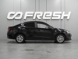 Седан Kia Rio 2021 года, 1545000 рублей, Воронеж
