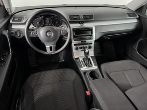 Седан Volkswagen Passat 2012 года, 799100 рублей, Казань
