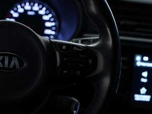 Хетчбэк Kia Rio X-Line 2019 года, 1599444 рублей, Москва