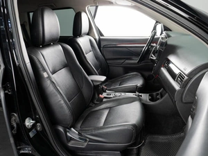 Внедорожник Mitsubishi Outlander 2015 года, 1900000 рублей, Тюмень