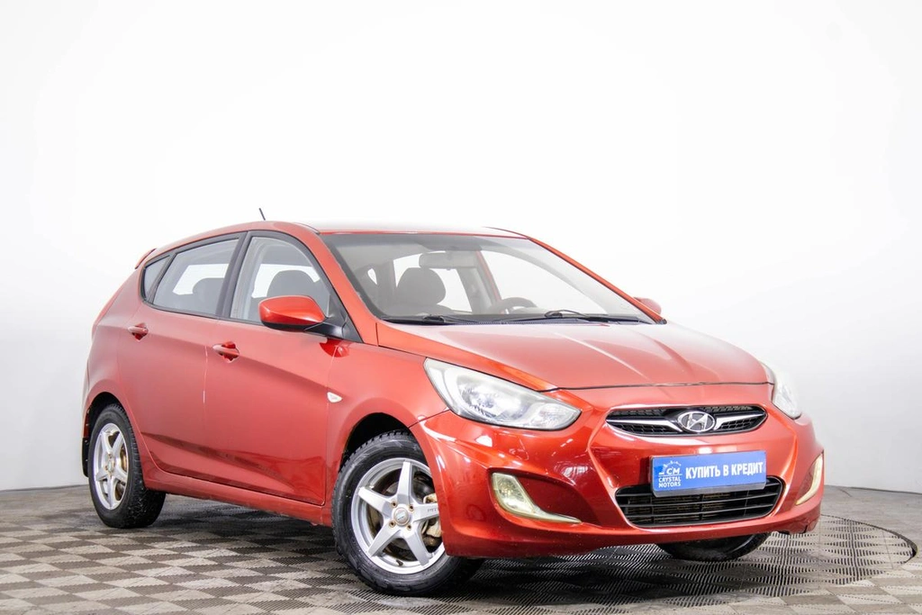 Хетчбэк Hyundai Solaris 2012 года, 649000 рублей, Пермь