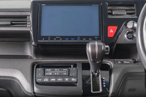Минивэн Honda Stepwgn Spada 2016 года, 1999000 рублей, Томск