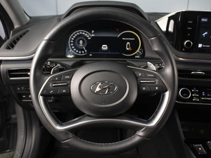 Седан Hyundai Sonata 2023 года, 3700000 рублей, Омск