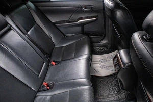 Седан Toyota Camry 2014 года, 1779000 рублей, Сургут