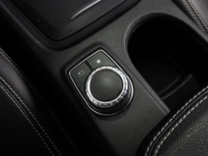 Седан Mercedes-benz CLA-класс 2015 года, 1999000 рублей, Тюмень