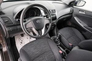 Седан Hyundai Solaris 2014 года, 679000 рублей, Красноярск