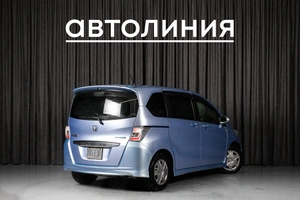 Минивэн Honda Freed 2012 года, 929000 рублей, Красноярск