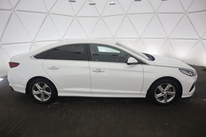 Седан Hyundai Sonata 2018 года, 1800000 рублей, Орёл