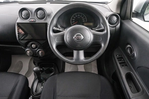 Хетчбэк Nissan March 2013 года, 649000 рублей, Красноярск