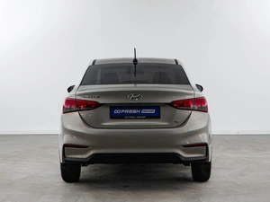 Седан Hyundai Solaris 2018 года, 1373444 рублей, Москва