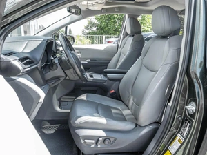 Минивэн Toyota Sienna 2021 года, 4170000 рублей, Ставрополь