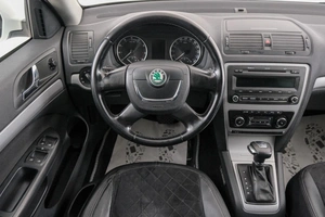 Лифтбек Skoda Octavia 2011 года, 899000 рублей, Красноярск