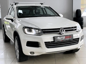Внедорожник Volkswagen Touareg 2011 года, 1997000 рублей, Солонцы