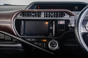 Хетчбэк Toyota Aqua 2017 года, 1239000 рублей, Томск