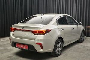 Седан Kia Rio 2020 года, 1387000 рублей, Красноярск