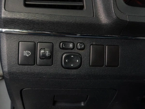 Седан Toyota Avensis 2009 года, 1159000 рублей, Тюмень