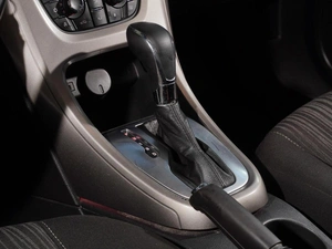 Хетчбэк Opel Astra 2012 года, 639000 рублей, Тверь