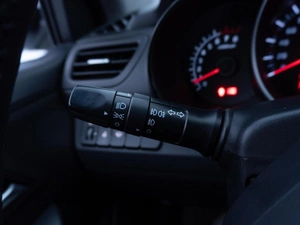 Седан Kia Rio 2014 года, 949000 рублей, Саратов