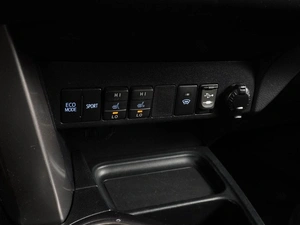 Внедорожник Toyota RAV4 2017 года, 2549000 рублей, Воронеж