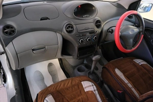 Хетчбэк Toyota Vitz 1999 года, 419000 рублей, Омск