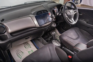 Хетчбэк Honda Fit 2011 года, 969000 рублей, Томск