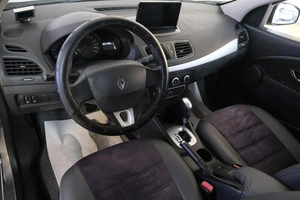 Седан Renault Fluence 2012 года, 759000 рублей, Омск