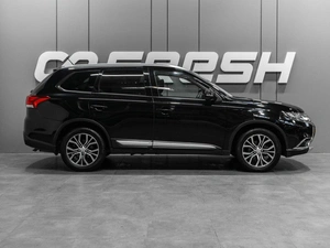 Внедорожник Mitsubishi Outlander 2016 года, 1899000 рублей, Тюмень