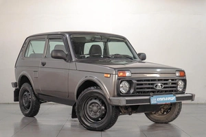 Внедорожник ВАЗ (LADA) 4x4 (Нива) 2018 года, 679000 рублей, Челябинск