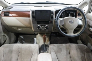 Седан Nissan Tiida Latio 2005 года, 439000 рублей, Новокузнецк
