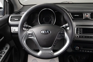 Седан Kia Rio 2016 года, 1079000 рублей, Оренбург