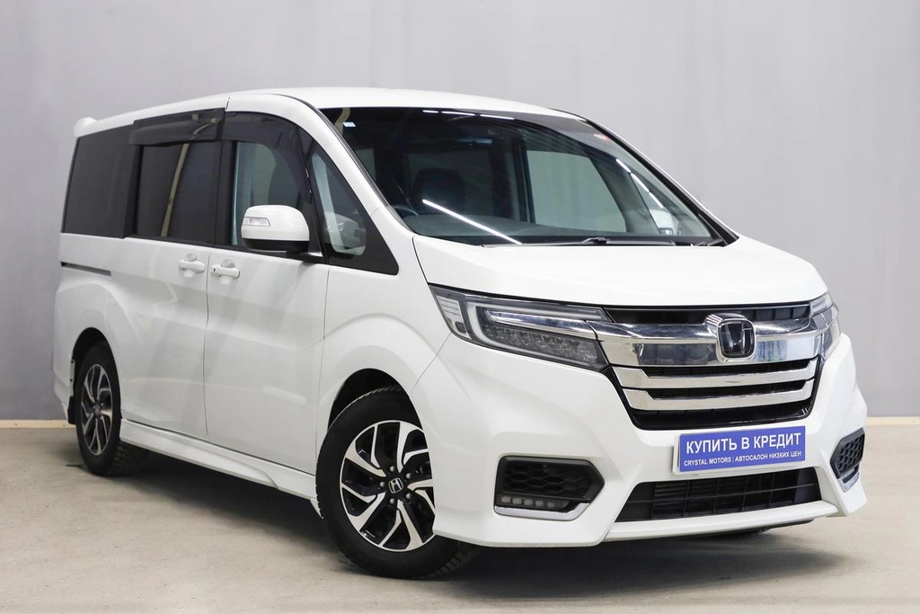 Минивэн Honda Stepwgn Spada 2020 года, 2349000 рублей, Новосибирск
