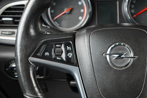Хетчбэк Opel Astra 2013 года, 969000 рублей, Тюмень