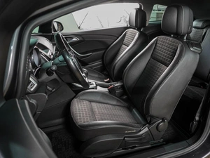 Хетчбэк Opel Astra GTC 2012 года, 999000 рублей, Воронеж