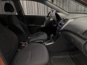 Седан Hyundai Solaris 2015 года, 899000 рублей, Красноярск