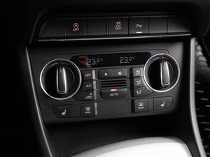 Внедорожник Audi Q3 2015 года, 1984000 рублей, Тюмень