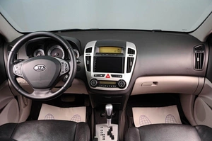Хетчбэк Kia Ceed 2007 года, 799000 рублей, Тюмень