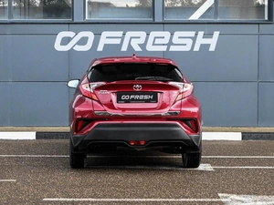 Внедорожник Toyota C-HR 2019 года, 2329000 рублей, Кирилловка