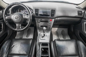 Седан Subaru Legacy 2005 года, 729000 рублей, Барнаул