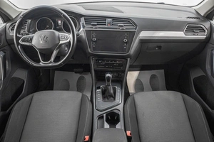 Внедорожник Volkswagen Tiguan 2021 года, 2599000 рублей, Барнаул