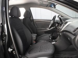 Седан Hyundai Solaris 2014 года, 990000 рублей, Омск