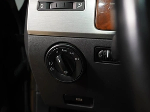 Внедорожник Volkswagen Touareg 2008 года, 1279000 рублей, Воронеж