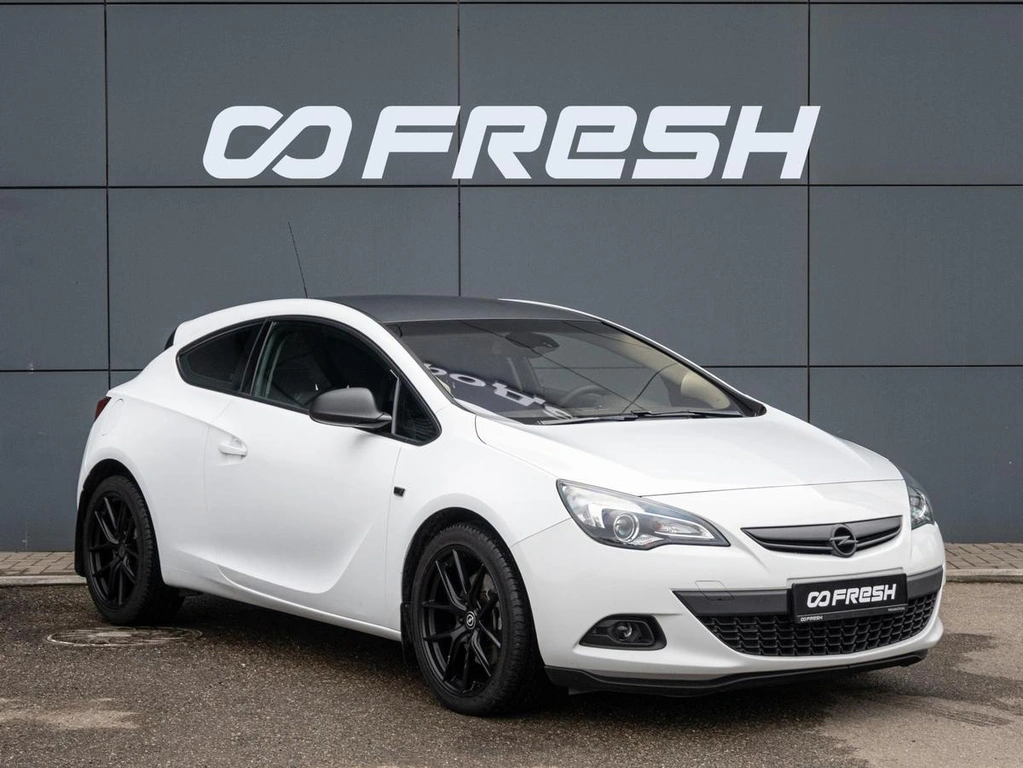 Хетчбэк Opel Astra GTC 2014 года, 1130000 рублей, Краснодар