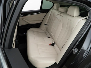 Седан BMW 5 серия 2018 года, 4277077 рублей, Москва