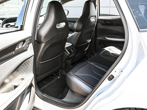Лифтбек Changan UNI-V 2024 года, 2524000 рублей, Кирилловка