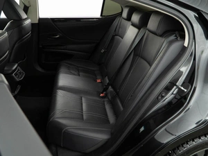 Седан Lexus ES 2020 года, 4698999 рублей, Москва