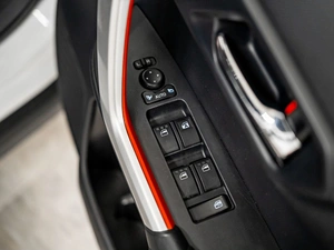 Внедорожник Toyota Raize 2019 года, 1590000 рублей, Красноярск