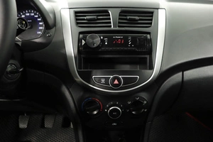 Седан Hyundai Solaris 2013 года, 675500 рублей, Казань