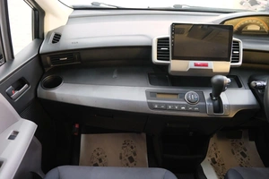 Минивэн Honda Freed 2010 года, 1149000 рублей, Омск